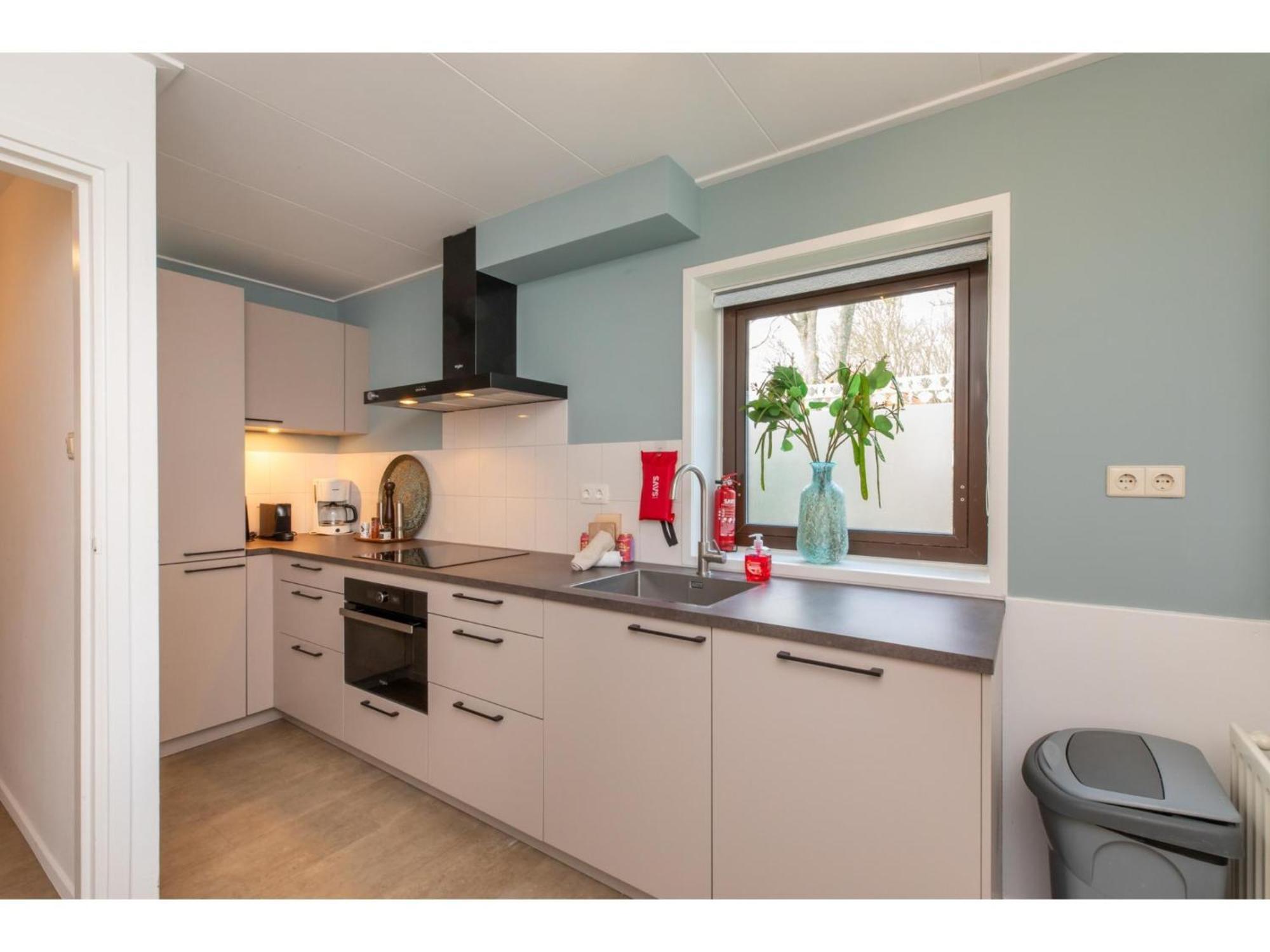 Vakantiehuis Charming In Zeeland By The Sea *