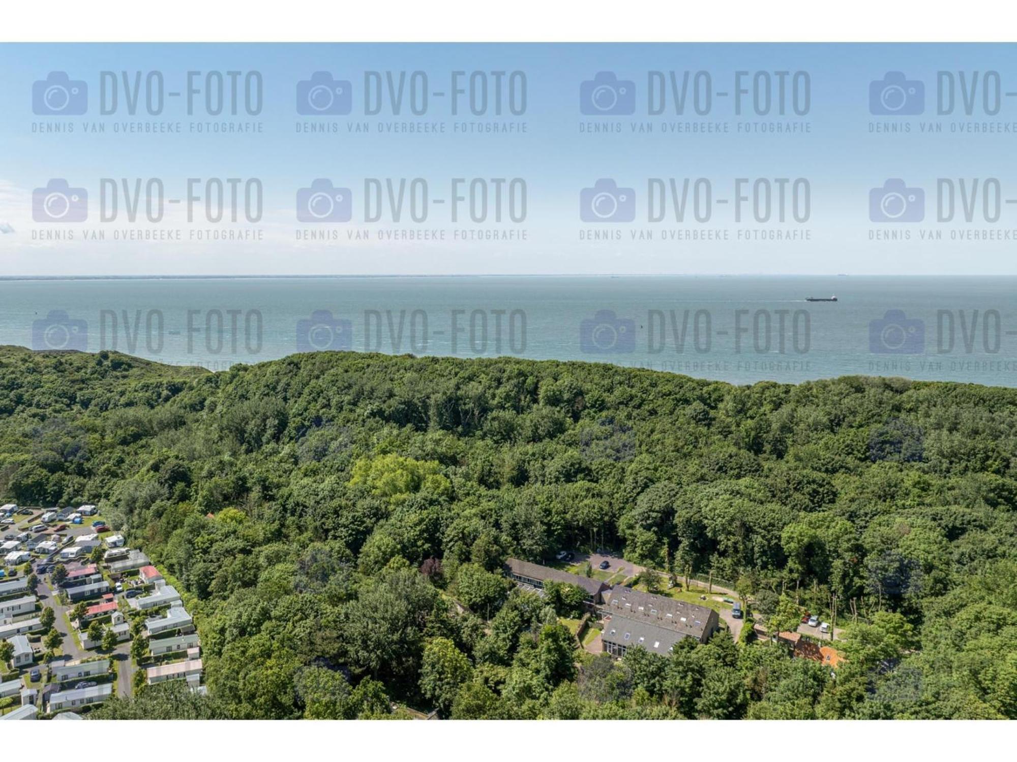 Vakantiehuis Charming In Zeeland By The Sea