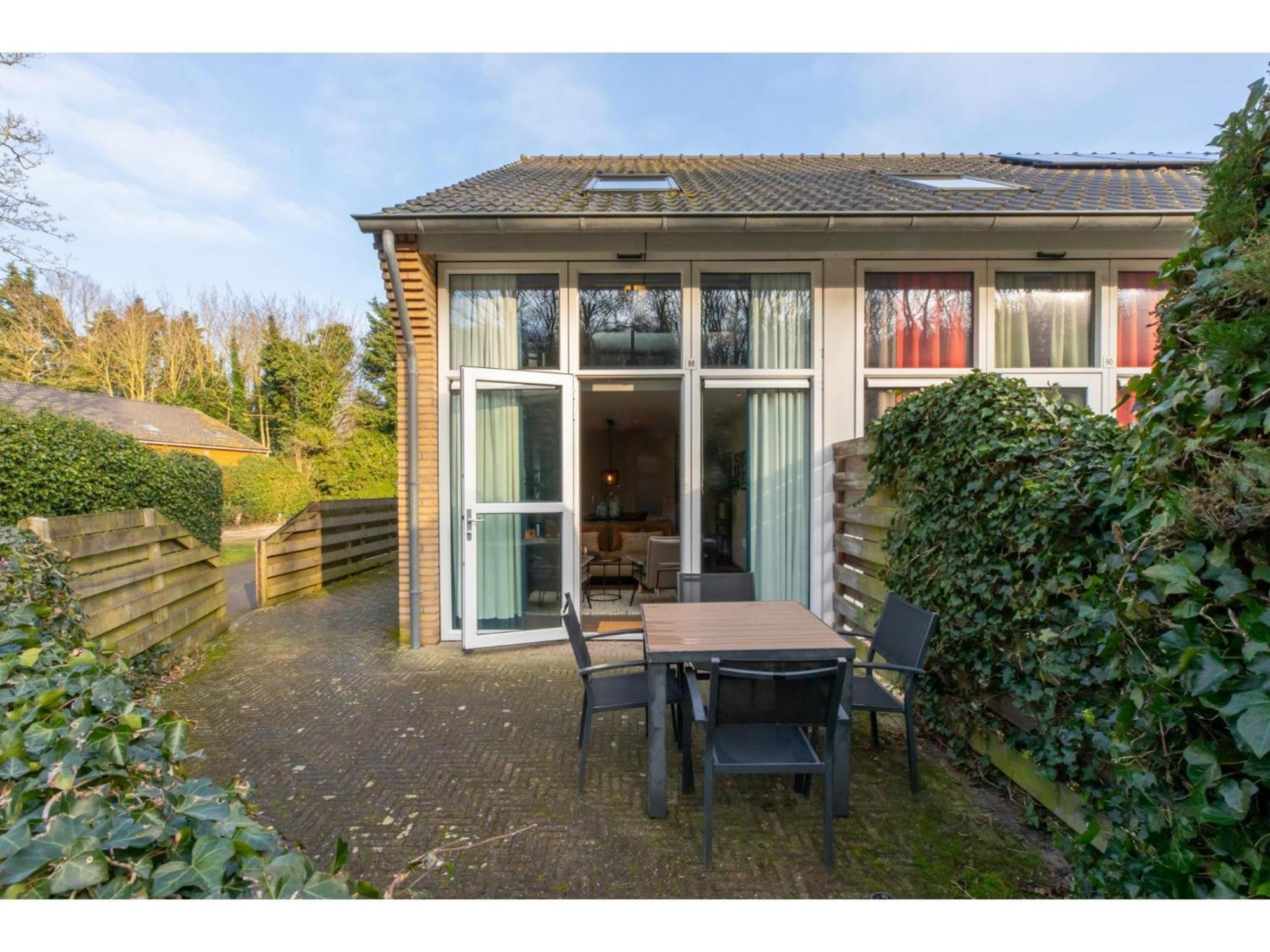 Charming In Zeeland By The Sea Vakantiehuis